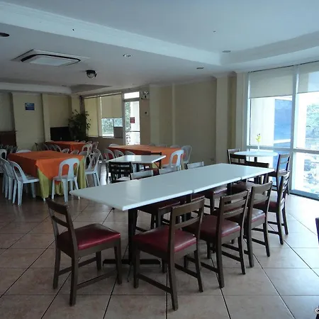The Golden Peak Hotel & Suites Powered By Cocotel